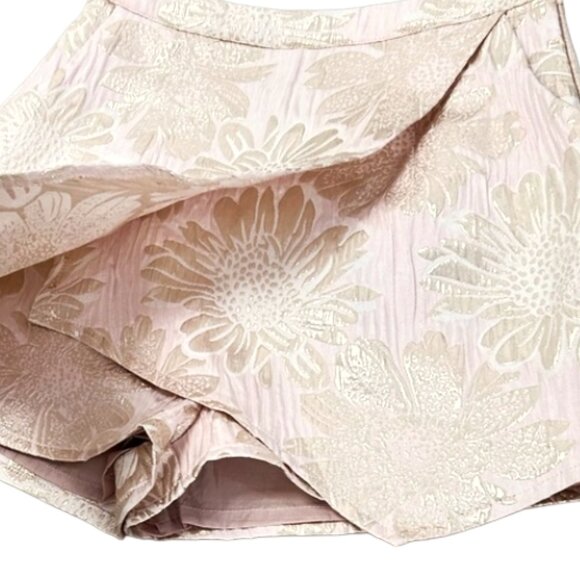 NWT Superdown Metallic Floral Brocade Skort Shorts Pastel Pink S Dressy Trendy - Picture 5 of 11